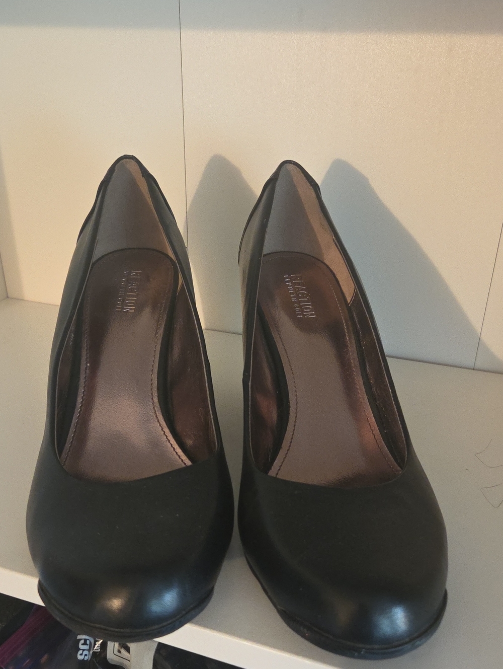 🎀Reaction Kenneth Cole Black Rounded-Toe Pumps